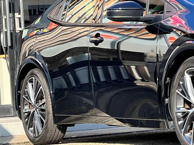 プリウス Ｚ　１オーナー　衝突軽減ブレーキ　全方位カメラ　ＴＶ　ナビ　Ｂｌｕｅｔｏｏｔｈ　ドラレコ　黒革シート　シートヒーター　シートエアコン　クルーズコントロール　ＥＴＣ２．０　電動バックドア　電動シート　保証付（3枚目）