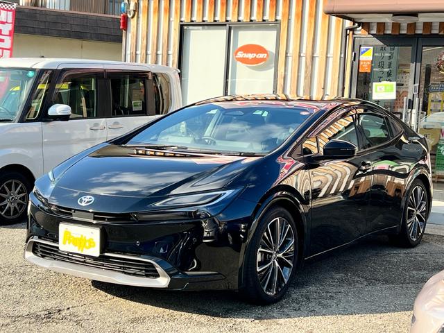 プリウス Ｚ　１オーナー　衝突軽減ブレーキ　全方位カメラ　ＴＶ　ナビ　Ｂｌｕｅｔｏｏｔｈ　ドラレコ　黒革シート　シートヒーター　シートエアコン　クルーズコントロール　ＥＴＣ２．０　電動バックドア　電動シート　保証付（11枚目）