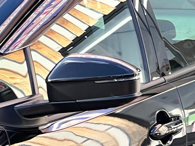 プリウス Ｚ　１オーナー　衝突軽減ブレーキ　全方位カメラ　ＴＶ　ナビ　Ｂｌｕｅｔｏｏｔｈ　ドラレコ　黒革シート　シートヒーター　シートエアコン　クルーズコントロール　ＥＴＣ２．０　電動バックドア　電動シート　保証付（15枚目）