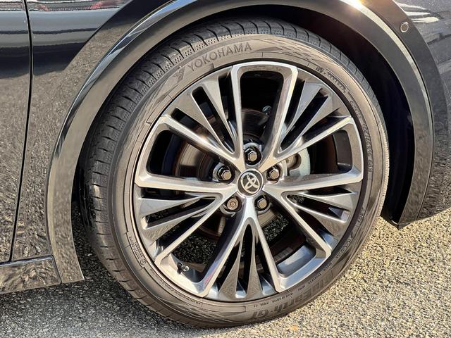 プリウス Ｚ　１オーナー　衝突軽減ブレーキ　全方位カメラ　ＴＶ　ナビ　Ｂｌｕｅｔｏｏｔｈ　ドラレコ　黒革シート　シートヒーター　シートエアコン　クルーズコントロール　ＥＴＣ２．０　電動バックドア　電動シート　保証付（19枚目）