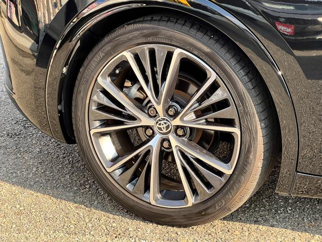 プリウス Ｚ　１オーナー　衝突軽減ブレーキ　全方位カメラ　ＴＶ　ナビ　Ｂｌｕｅｔｏｏｔｈ　ドラレコ　黒革シート　シートヒーター　シートエアコン　クルーズコントロール　ＥＴＣ２．０　電動バックドア　電動シート　保証付（20枚目）