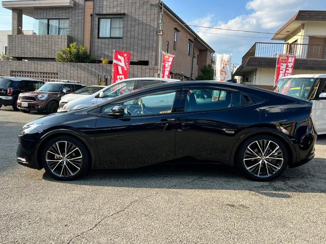 プリウス Ｚ　１オーナー　衝突軽減ブレーキ　全方位カメラ　ＴＶ　ナビ　Ｂｌｕｅｔｏｏｔｈ　ドラレコ　黒革シート　シートヒーター　シートエアコン　クルーズコントロール　ＥＴＣ２．０　電動バックドア　電動シート　保証付（21枚目）