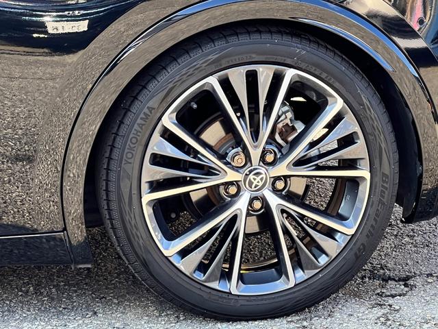 プリウス Ｚ　１オーナー　衝突軽減ブレーキ　全方位カメラ　ＴＶ　ナビ　Ｂｌｕｅｔｏｏｔｈ　ドラレコ　黒革シート　シートヒーター　シートエアコン　クルーズコントロール　ＥＴＣ２．０　電動バックドア　電動シート　保証付（24枚目）