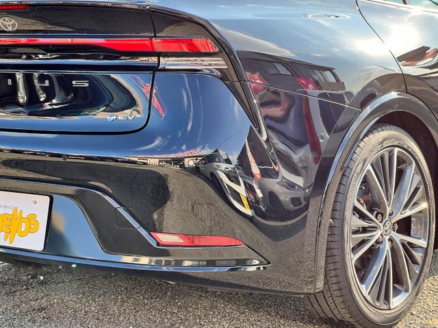 プリウス Ｚ　１オーナー　衝突軽減ブレーキ　全方位カメラ　ＴＶ　ナビ　Ｂｌｕｅｔｏｏｔｈ　ドラレコ　黒革シート　シートヒーター　シートエアコン　クルーズコントロール　ＥＴＣ２．０　電動バックドア　電動シート　保証付（27枚目）