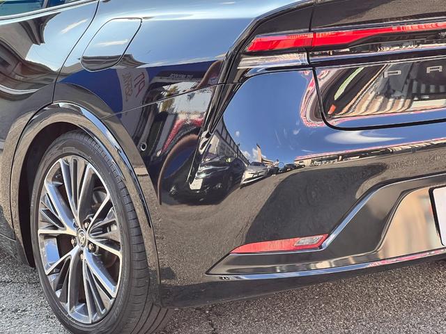 プリウス Ｚ　１オーナー　衝突軽減ブレーキ　全方位カメラ　ＴＶ　ナビ　Ｂｌｕｅｔｏｏｔｈ　ドラレコ　黒革シート　シートヒーター　シートエアコン　クルーズコントロール　ＥＴＣ２．０　電動バックドア　電動シート　保証付（35枚目）