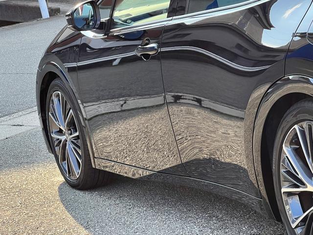 プリウス Ｚ　１オーナー　衝突軽減ブレーキ　全方位カメラ　ＴＶ　ナビ　Ｂｌｕｅｔｏｏｔｈ　ドラレコ　黒革シート　シートヒーター　シートエアコン　クルーズコントロール　ＥＴＣ２．０　電動バックドア　電動シート　保証付（36枚目）