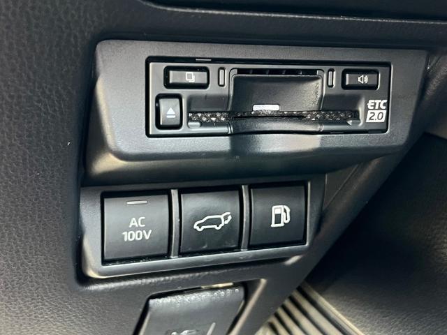 プリウス Ｚ　１オーナー　衝突軽減ブレーキ　全方位カメラ　ＴＶ　ナビ　Ｂｌｕｅｔｏｏｔｈ　ドラレコ　黒革シート　シートヒーター　シートエアコン　クルーズコントロール　ＥＴＣ２．０　電動バックドア　電動シート　保証付（45枚目）