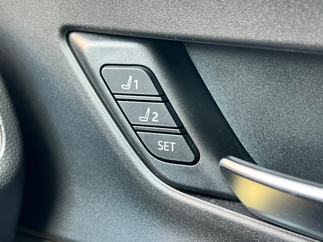 プリウス Ｚ　１オーナー　衝突軽減ブレーキ　全方位カメラ　ＴＶ　ナビ　Ｂｌｕｅｔｏｏｔｈ　ドラレコ　黒革シート　シートヒーター　シートエアコン　クルーズコントロール　ＥＴＣ２．０　電動バックドア　電動シート　保証付（63枚目）