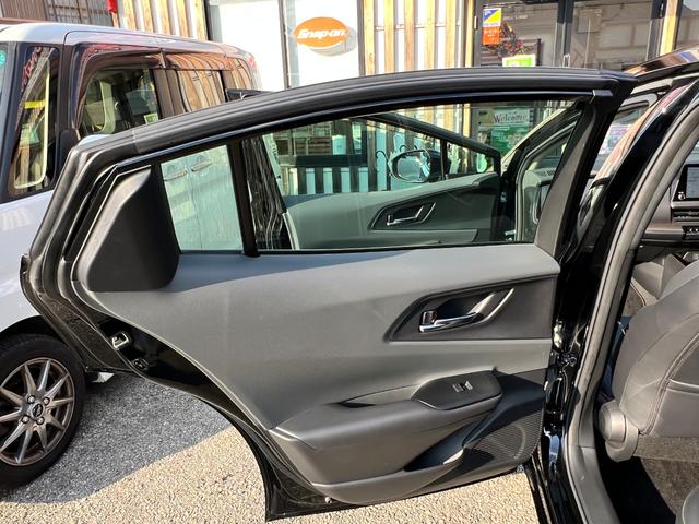 プリウス Ｚ　１オーナー　衝突軽減ブレーキ　全方位カメラ　ＴＶ　ナビ　Ｂｌｕｅｔｏｏｔｈ　ドラレコ　黒革シート　シートヒーター　シートエアコン　クルーズコントロール　ＥＴＣ２．０　電動バックドア　電動シート　保証付（77枚目）