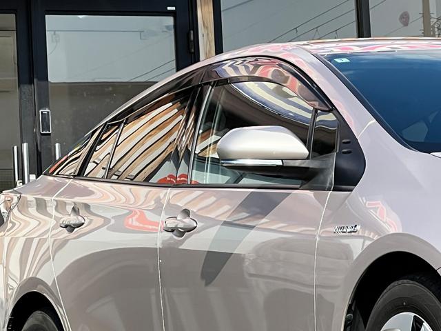 プリウス Ａ　衝突軽減ブレーキ　ＴＶ　ナビ　バックカメラ　Ｂｌｕｅｔｏｏｔｈ　ＥＴＣ　ドライブレコーダー　スマートキー　レーンアシスト　ＨＵＤ　オートハイビーム　クルーズコントロール　保証付（4枚目）