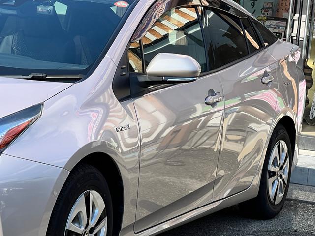 プリウス Ａ　衝突軽減ブレーキ　ＴＶ　ナビ　バックカメラ　Ｂｌｕｅｔｏｏｔｈ　ＥＴＣ　ドライブレコーダー　スマートキー　レーンアシスト　ＨＵＤ　オートハイビーム　クルーズコントロール　保証付（13枚目）