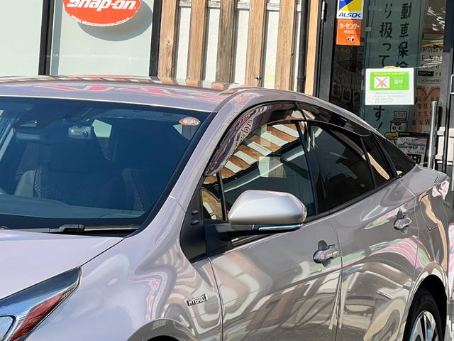 プリウス Ａ　衝突軽減ブレーキ　ＴＶ　ナビ　バックカメラ　Ｂｌｕｅｔｏｏｔｈ　ＥＴＣ　ドライブレコーダー　スマートキー　レーンアシスト　ＨＵＤ　オートハイビーム　クルーズコントロール　保証付（14枚目）