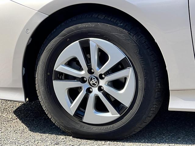 プリウス Ａ　衝突軽減ブレーキ　ＴＶ　ナビ　バックカメラ　Ｂｌｕｅｔｏｏｔｈ　ＥＴＣ　ドライブレコーダー　スマートキー　レーンアシスト　ＨＵＤ　オートハイビーム　クルーズコントロール　保証付（25枚目）