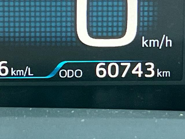 プリウス Ａ　衝突軽減ブレーキ　ＴＶ　ナビ　バックカメラ　Ｂｌｕｅｔｏｏｔｈ　ＥＴＣ　ドライブレコーダー　スマートキー　レーンアシスト　ＨＵＤ　オートハイビーム　クルーズコントロール　保証付（51枚目）