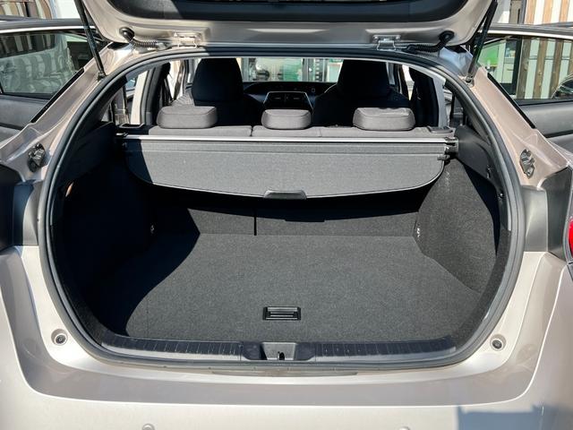 プリウス Ａ　衝突軽減ブレーキ　ＴＶ　ナビ　バックカメラ　Ｂｌｕｅｔｏｏｔｈ　ＥＴＣ　ドライブレコーダー　スマートキー　レーンアシスト　ＨＵＤ　オートハイビーム　クルーズコントロール　保証付（71枚目）