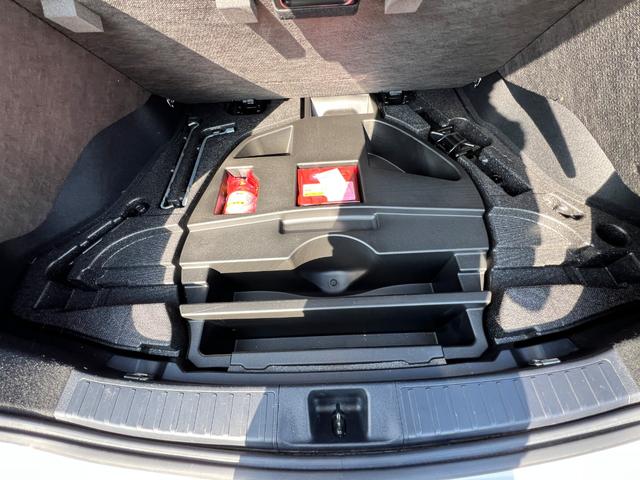 プリウス Ａ　衝突軽減ブレーキ　ＴＶ　ナビ　バックカメラ　Ｂｌｕｅｔｏｏｔｈ　ＥＴＣ　ドライブレコーダー　スマートキー　レーンアシスト　ＨＵＤ　オートハイビーム　クルーズコントロール　保証付（73枚目）