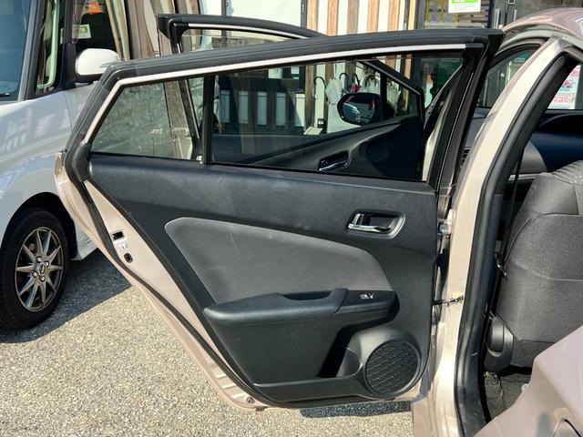プリウス Ａ　衝突軽減ブレーキ　ＴＶ　ナビ　バックカメラ　Ｂｌｕｅｔｏｏｔｈ　ＥＴＣ　ドライブレコーダー　スマートキー　レーンアシスト　ＨＵＤ　オートハイビーム　クルーズコントロール　保証付（75枚目）