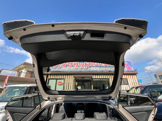 プリウス Ａ　衝突軽減ブレーキ　ＴＶ　ナビ　バックカメラ　Ｂｌｕｅｔｏｏｔｈ　ＥＴＣ　ドライブレコーダー　スマートキー　レーンアシスト　ＨＵＤ　オートハイビーム　クルーズコントロール　保証付（76枚目）