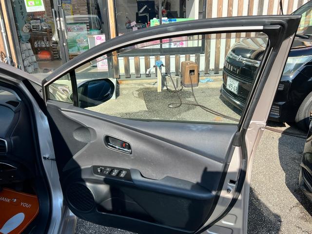 プリウス Ａ　衝突軽減ブレーキ　ＴＶ　ナビ　バックカメラ　Ｂｌｕｅｔｏｏｔｈ　ＥＴＣ　ドライブレコーダー　スマートキー　レーンアシスト　ＨＵＤ　オートハイビーム　クルーズコントロール　保証付（78枚目）