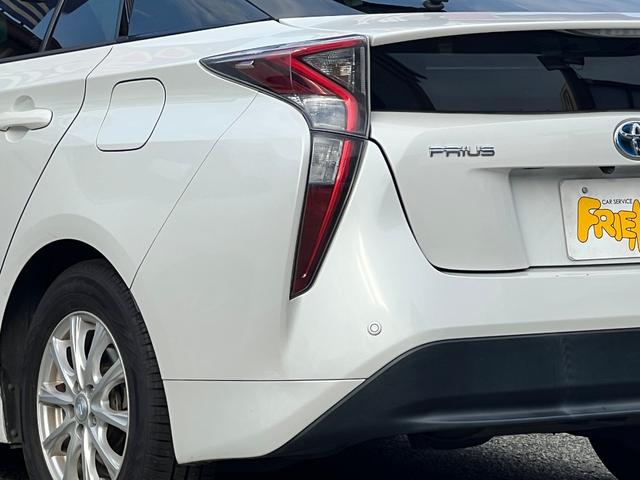 プリウス Ｓ　衝突軽減ブレーキ　９型ナビＴＶ　バックカメラ　Ｂｌｕｅｔｏｏｔｈ　ＥＴＣ　ドライブレコーダー　クルーズコントロール　オートハイビーム　保証付（27枚目）