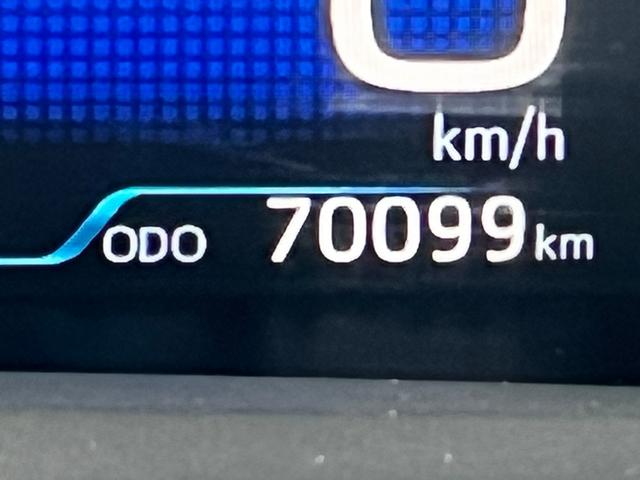 プリウス Ｓ　衝突軽減ブレーキ　９型ナビＴＶ　バックカメラ　Ｂｌｕｅｔｏｏｔｈ　ＥＴＣ　ドライブレコーダー　クルーズコントロール　オートハイビーム　保証付（49枚目）