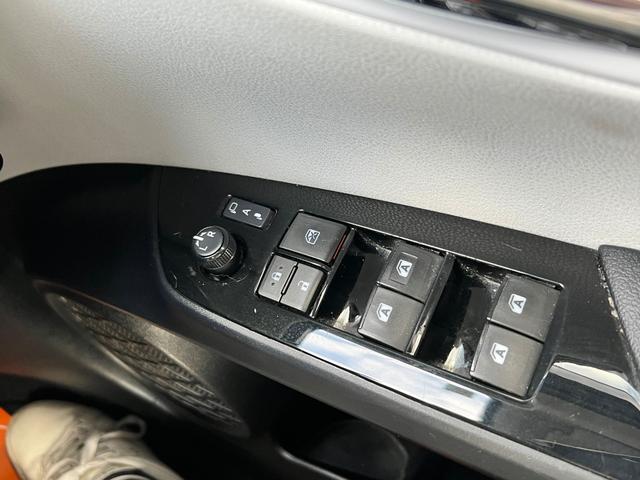 プリウス Ｓ　衝突軽減ブレーキ　９型ナビＴＶ　バックカメラ　Ｂｌｕｅｔｏｏｔｈ　ＥＴＣ　ドライブレコーダー　クルーズコントロール　オートハイビーム　保証付（59枚目）