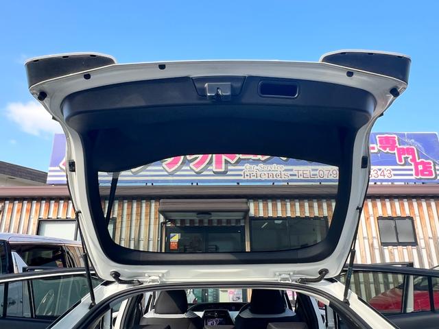 プリウス Ｓ　衝突軽減ブレーキ　９型ナビＴＶ　バックカメラ　Ｂｌｕｅｔｏｏｔｈ　ＥＴＣ　ドライブレコーダー　クルーズコントロール　オートハイビーム　保証付（69枚目）