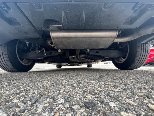 プリウス Ａプレミアム　衝突軽減ブレーキ　９型ナビＴＶ　バックカメラ　Ｂｌｕｅｔｏｏｔｈ　ＥＴＣ　黒革シート　シートヒーター　クルーズコントロール　ＨＵＤ　オートハイビーム　保証付（39枚目）