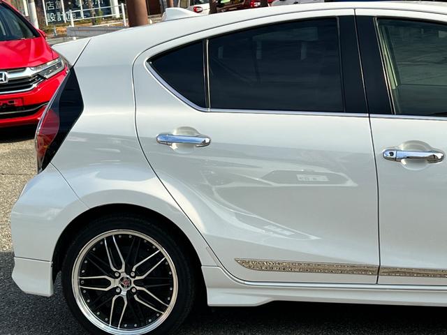 アクア Ｇ　後期型　モデリスタエアロ　衝突軽減ブレーキ　ＴＶ　ナビ　Ｂｌｕｅｔｏｏｔｈ　バックカメラ　ＥＴＣ　電動格納ミラー　スマートキー　クルーズコントロール　社外アルミホイール　シートカバー　保証付（20枚目）