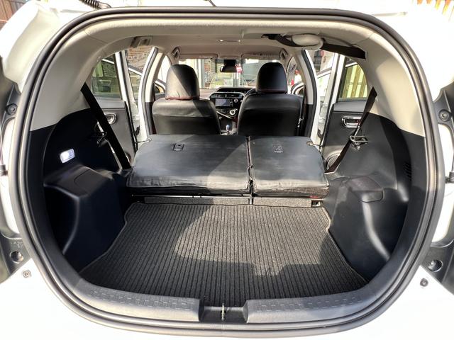 アクア Ｇ　後期型　モデリスタエアロ　衝突軽減ブレーキ　ＴＶ　ナビ　Ｂｌｕｅｔｏｏｔｈ　バックカメラ　ＥＴＣ　電動格納ミラー　スマートキー　クルーズコントロール　社外アルミホイール　シートカバー　保証付（64枚目）