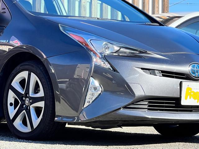 プリウス Aプレミアム ツーリングセレクション 衝突軽減ブレーキ 純正17インチアルミホイール 9型ナビTV バックカメラ Bluetooth ETC 黒革シート シートヒーター クルーズコントロール オートハイビーム 保証付(2枚目)