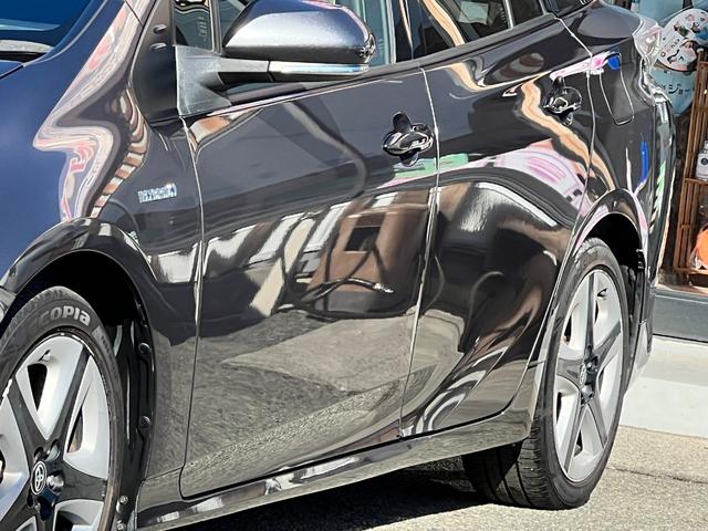 プリウス Aプレミアム ツーリングセレクション 衝突軽減ブレーキ 純正17インチアルミホイール 9型ナビTV バックカメラ Bluetooth ETC 黒革シート シートヒーター クルーズコントロール オートハイビーム 保証付(13枚目)
