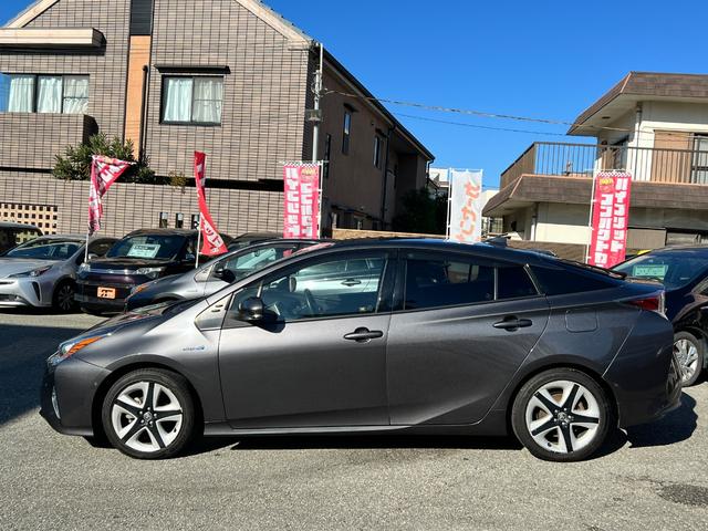 プリウス Aプレミアム ツーリングセレクション 衝突軽減ブレーキ 純正17インチアルミホイール 9型ナビTV バックカメラ Bluetooth ETC 黒革シート シートヒーター クルーズコントロール オートハイビーム 保証付(19枚目)