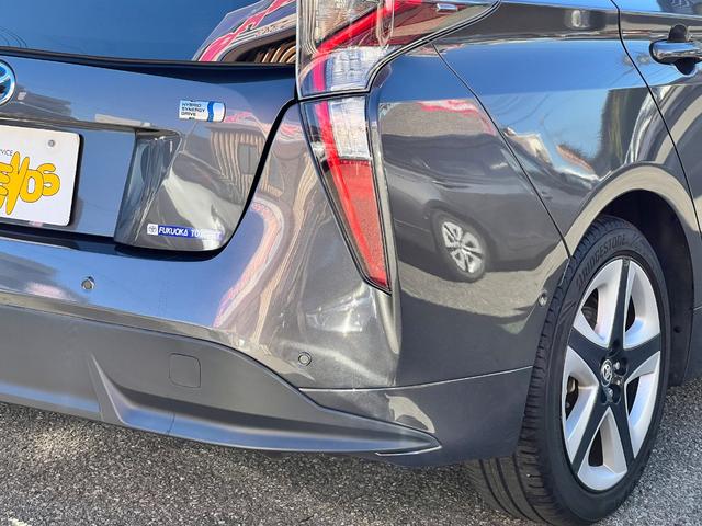 プリウス Aプレミアム ツーリングセレクション 衝突軽減ブレーキ 純正17インチアルミホイール 9型ナビTV バックカメラ Bluetooth ETC 黒革シート シートヒーター クルーズコントロール オートハイビーム 保証付(23枚目)