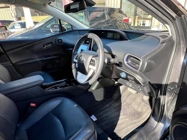 プリウス Aプレミアム ツーリングセレクション 衝突軽減ブレーキ 純正17インチアルミホイール 9型ナビTV バックカメラ Bluetooth ETC 黒革シート シートヒーター クルーズコントロール オートハイビーム 保証付(34枚目)