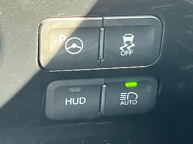 プリウス Aプレミアム ツーリングセレクション 衝突軽減ブレーキ 純正17インチアルミホイール 9型ナビTV バックカメラ Bluetooth ETC 黒革シート シートヒーター クルーズコントロール オートハイビーム 保証付(40枚目)