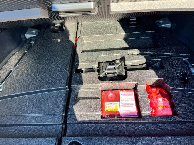 プリウス Aプレミアム ツーリングセレクション 衝突軽減ブレーキ 純正17インチアルミホイール 9型ナビTV バックカメラ Bluetooth ETC 黒革シート シートヒーター クルーズコントロール オートハイビーム 保証付(67枚目)