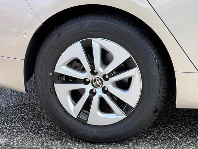 プリウス Ａ　衝突軽減ブレーキ　ナビ　ＴＶ　バックカメラ　Ｂｌｕｅｔｏｏｔｈ　ＥＴＣ　クルーズコントロール　ドライブレコーダー　純正ＡＷ　保証付（20枚目）