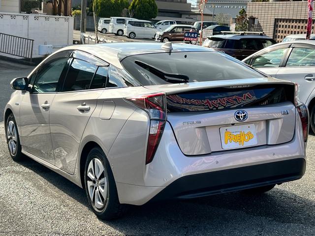 プリウス Ａ　衝突軽減ブレーキ　ナビ　ＴＶ　バックカメラ　Ｂｌｕｅｔｏｏｔｈ　ＥＴＣ　クルーズコントロール　ドライブレコーダー　純正ＡＷ　保証付（35枚目）