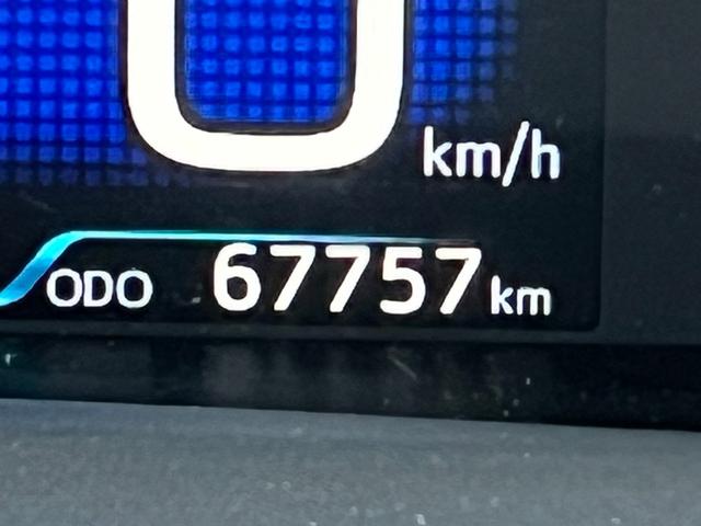 プリウス Ａ　衝突軽減ブレーキ　ナビ　ＴＶ　バックカメラ　Ｂｌｕｅｔｏｏｔｈ　ＥＴＣ　クルーズコントロール　ドライブレコーダー　純正ＡＷ　保証付（48枚目）