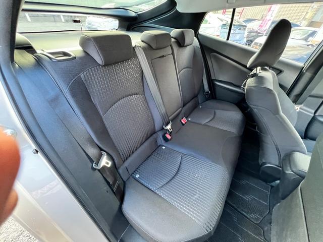 プリウス Ａ　衝突軽減ブレーキ　ナビ　ＴＶ　バックカメラ　Ｂｌｕｅｔｏｏｔｈ　ＥＴＣ　クルーズコントロール　ドライブレコーダー　純正ＡＷ　保証付（66枚目）