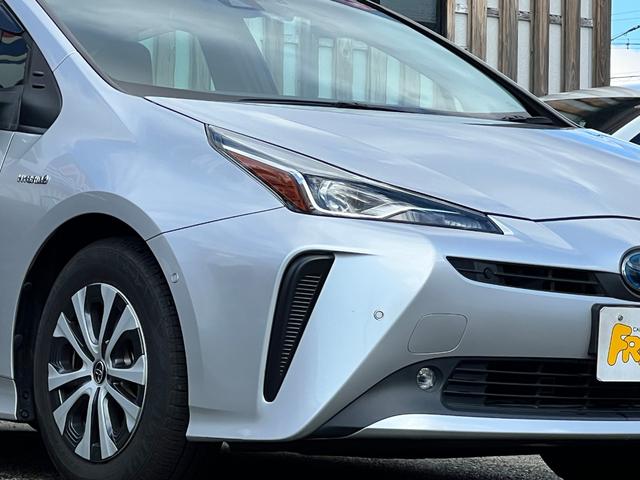 プリウス Aプレミアム 後期型 衝突軽減ブレーキ 9型ナビTV バックカメラ Bluetooth ETC ドライブレコーダー 黒革シート シートヒーター シートエアコン クルーズコントロール 純正AW 保証付(2枚目)