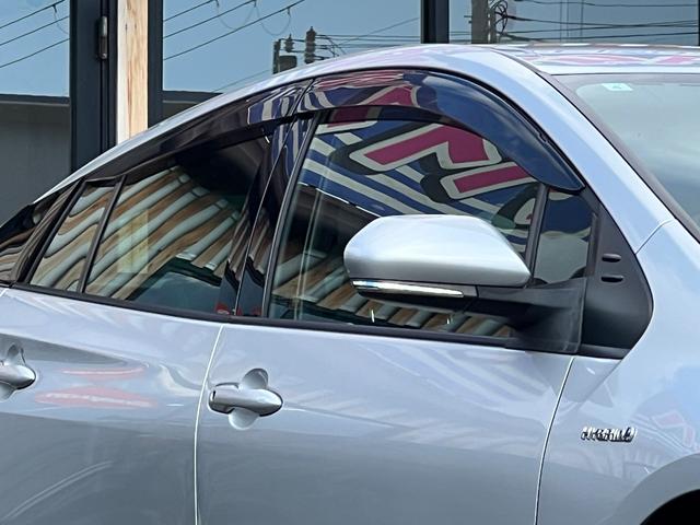 プリウス Aプレミアム 後期型 衝突軽減ブレーキ 9型ナビTV バックカメラ Bluetooth ETC ドライブレコーダー 黒革シート シートヒーター シートエアコン クルーズコントロール 純正AW 保証付(4枚目)