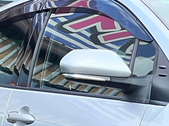 プリウス Aプレミアム 後期型 衝突軽減ブレーキ 9型ナビTV バックカメラ Bluetooth ETC ドライブレコーダー 黒革シート シートヒーター シートエアコン クルーズコントロール 純正AW 保証付(5枚目)