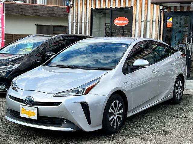 プリウス Aプレミアム 後期型 衝突軽減ブレーキ 9型ナビTV バックカメラ Bluetooth ETC ドライブレコーダー 黒革シート シートヒーター シートエアコン クルーズコントロール 純正AW 保証付(10枚目)