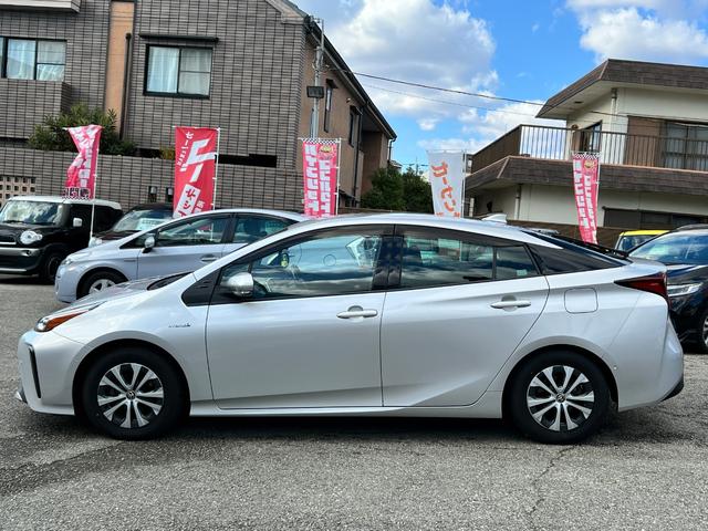 プリウス Aプレミアム 後期型 衝突軽減ブレーキ 9型ナビTV バックカメラ Bluetooth ETC ドライブレコーダー 黒革シート シートヒーター シートエアコン クルーズコントロール 純正AW 保証付(21枚目)