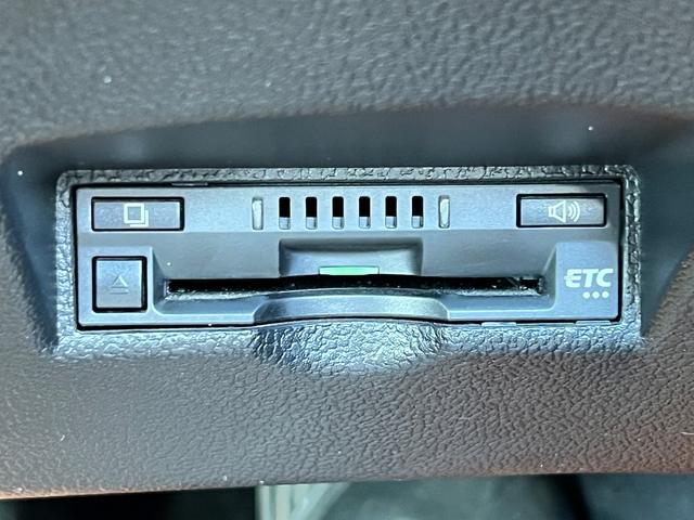 プリウス Aプレミアム 後期型 衝突軽減ブレーキ 9型ナビTV バックカメラ Bluetooth ETC ドライブレコーダー 黒革シート シートヒーター シートエアコン クルーズコントロール 純正AW 保証付(45枚目)