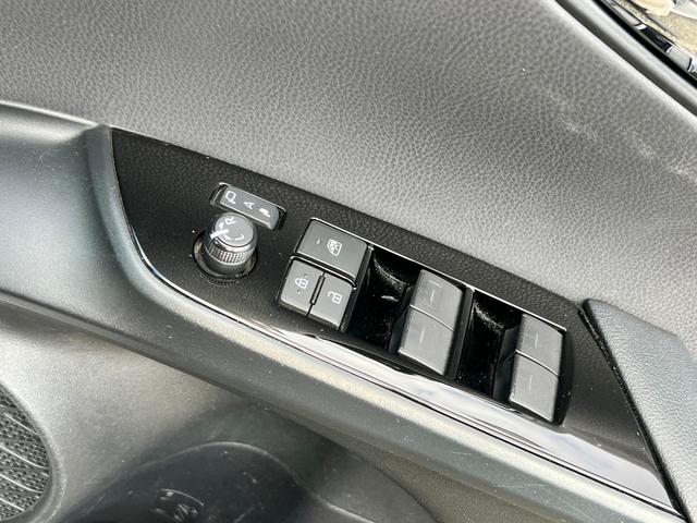 プリウス Aプレミアム 後期型 衝突軽減ブレーキ 9型ナビTV バックカメラ Bluetooth ETC ドライブレコーダー 黒革シート シートヒーター シートエアコン クルーズコントロール 純正AW 保証付(63枚目)