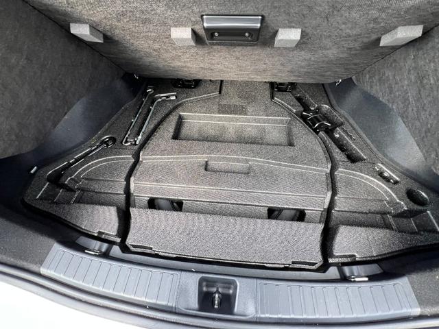 プリウス Aプレミアム 後期型 衝突軽減ブレーキ 9型ナビTV バックカメラ Bluetooth ETC ドライブレコーダー 黒革シート シートヒーター シートエアコン クルーズコントロール 純正AW 保証付(74枚目)