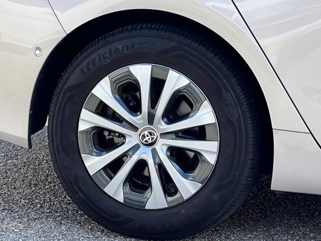 プリウス Ａプレミアム　後期型　衝突軽減ブレーキ　純正アルミ　９型ナビＴＶ　フロントカメラ　バックカメラ　Ｂｌｕｅｔｏｏｔｈ　ＥＴＣ　ドラレコ　黒革シート　電動シート　シートヒーター　シートエアコン　クルコン　ＨＵＤ　保証付（18枚目）